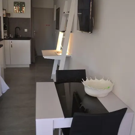Eden Tropez Апартаменты Сен-Тропе
